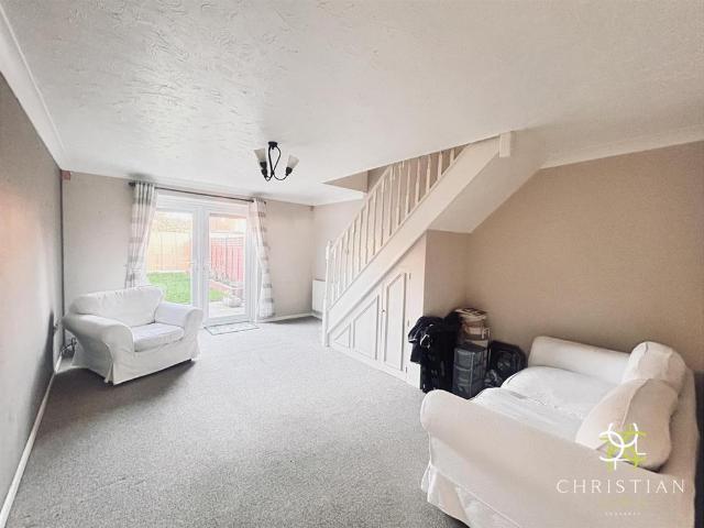 2 bedroom terraced house to rent