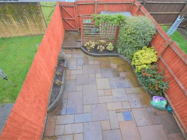 2 bedroom terraced house to rent