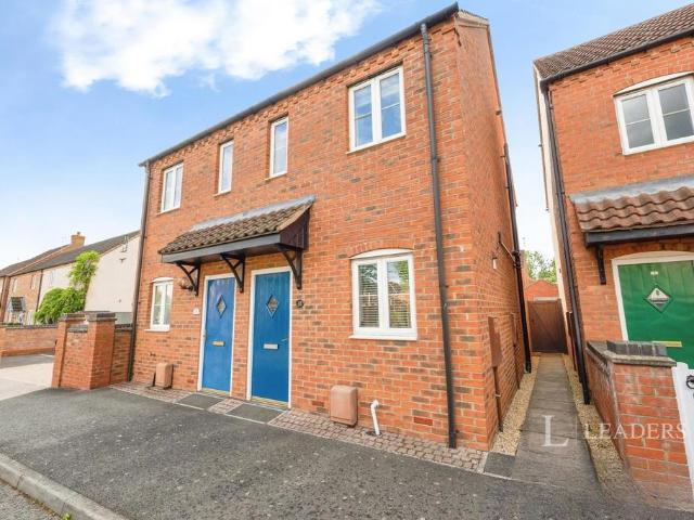 2 bedroom terraced house to rent