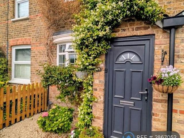 2 bedroom terraced house to rent