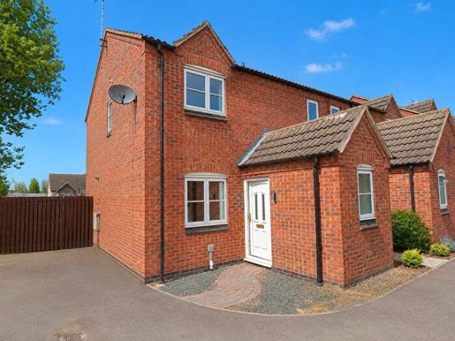 2 Bedroom Terraced House To Rent In Anchor Close, Swadlincote, DE11