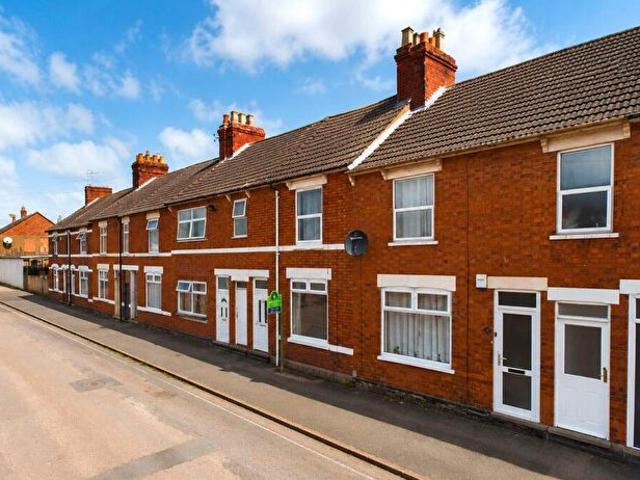 2 Bedroom Terraced House To Rent In Barnwell Street, Kettering, Northamptonshire, NN16