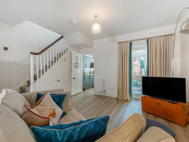 2 Bedroom Terraced House To Rent In Barrett Street, Oxford, OX2