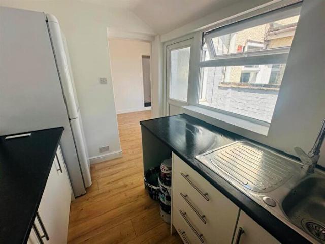 2 Bedroom Terraced House To Rent In Clifton Road, Stockingford, CV10