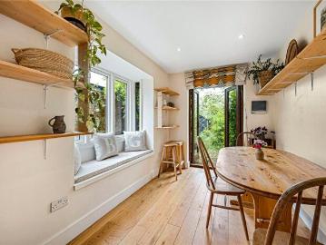 2 Bedroom Terraced House To Rent In Elmthorpe Road, OX2