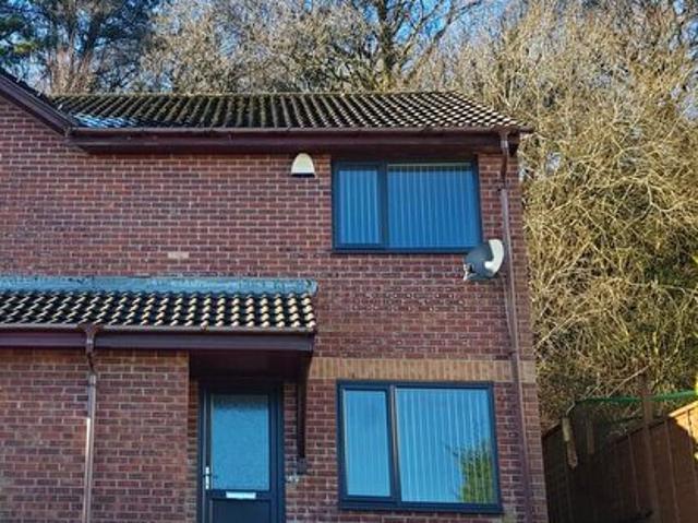 2 Bedroom Terraced House To Rent In Ffynnon Wen Street Clydach, SA6