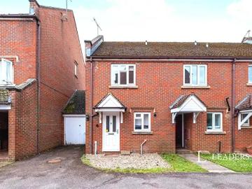 2 Bedroom Terraced House To Rent In Fishers Field, MK18
