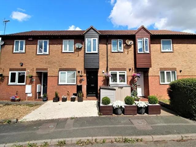 2 Bedroom Terraced House To Rent In Hexham Gardens, Bletchley, MK3