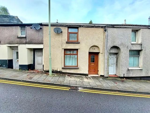 2 Bedroom Terraced House To Rent In High Street, Pontypridd, CF37