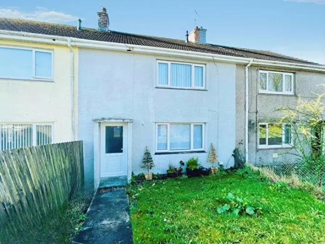 2 Bedroom Terraced House To Rent In Hill Crescent, Ebbw Vale, NP23