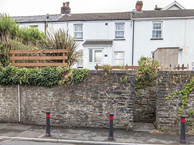2 Bedroom Terraced House To Rent In Millers Row, Treharris, CF46