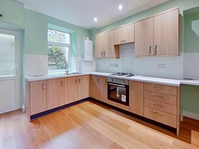 2 Bedroom Terraced House To Rent In Sion Street, Trallwn, CF37