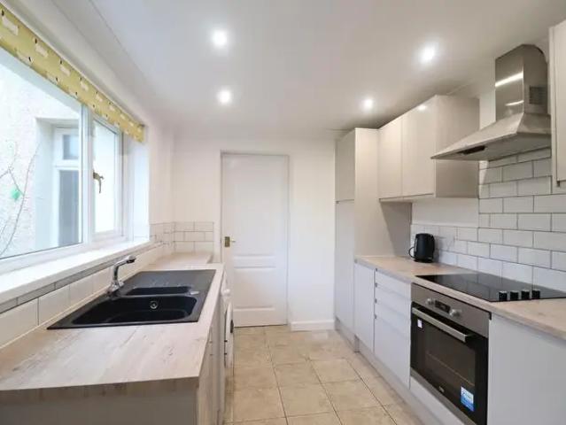 2 Bedroom Terraced House To Rent In Springfield Terrace, Neath, SA11