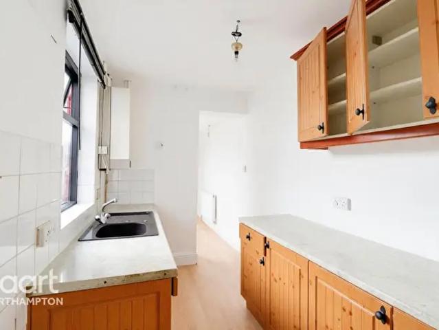2 Bedroom Terraced House To Rent In St Andrews Road, Northampton, NN1