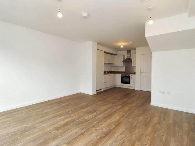 2 bedroom terraced property to rent