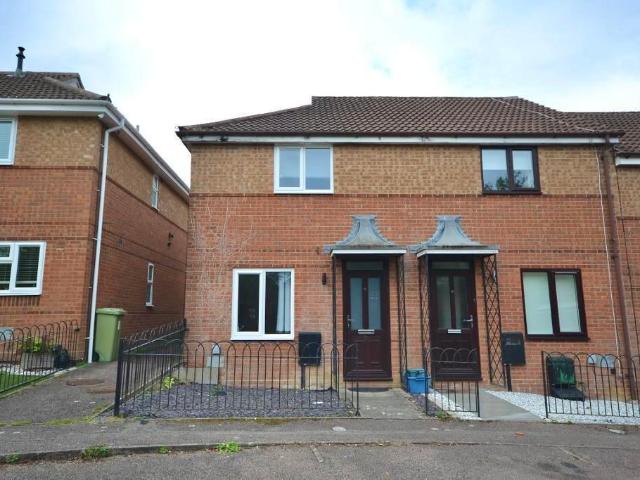 2 Bedroom Terraced to Rent in Milton Keynes, MK4 2JG