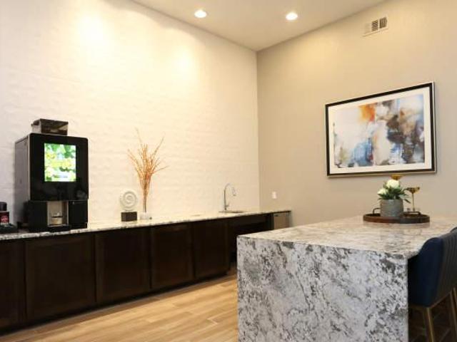2 bedroom, The Woodlands TX 77382 105856109