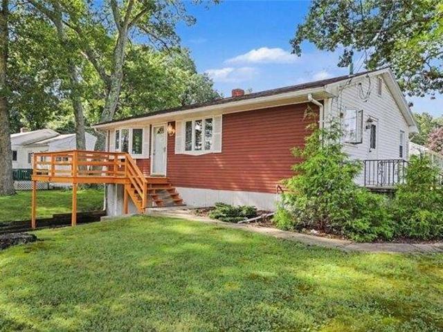 2 bedroom, Tiverton RI 02878 105496277