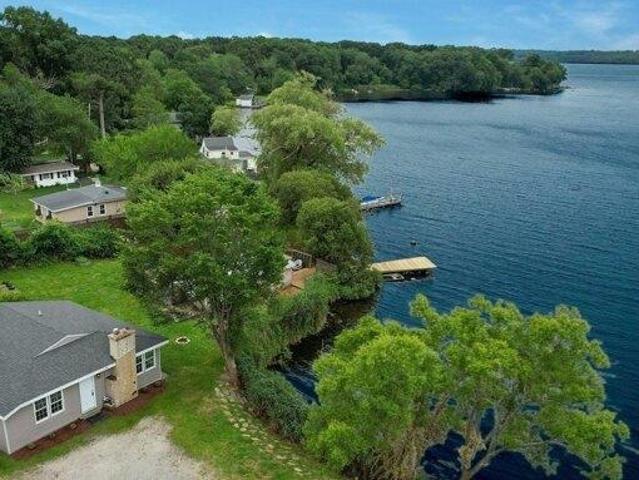 2 bedroom, Tiverton RI 02878 105496356