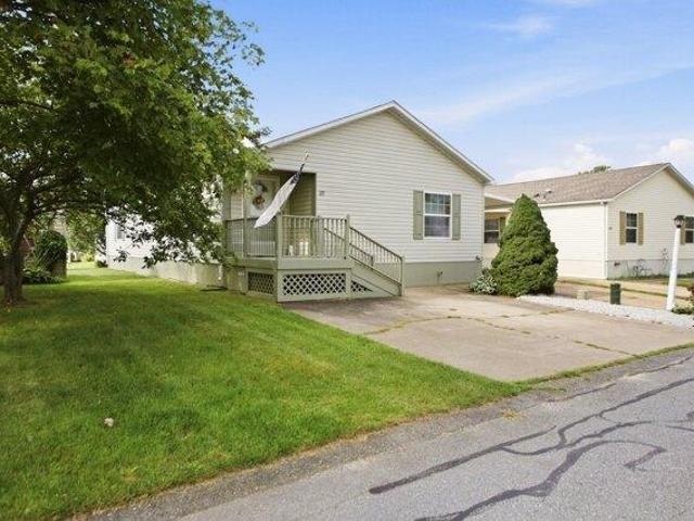 2 bedroom, Tiverton RI 02878 105532879