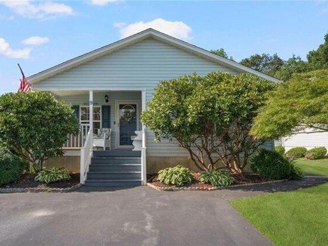 2 bedroom, Tiverton RI 02878 105562265