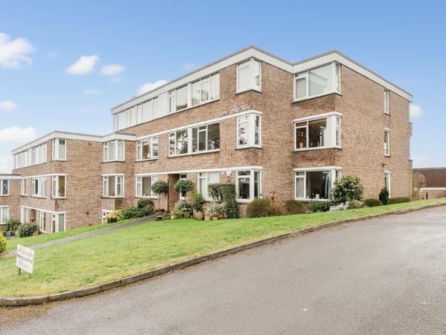 2 bedroom flat for sale