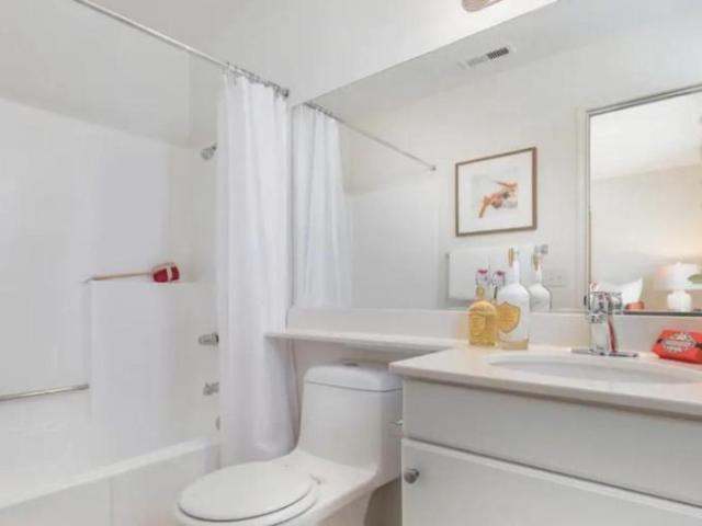 2 bedroom, Tustin CA 92782 102176402