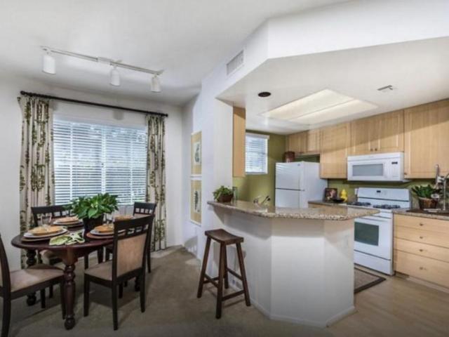 2 bedroom, Tustin CA 92782 104854784