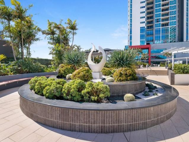 2 Bedroom Unfurnished Apartment Mantra Residences @ Southport Central