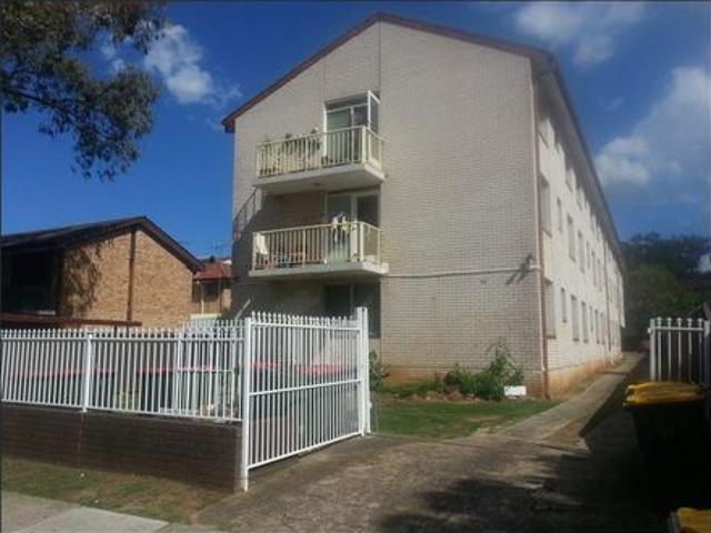 2 BEDROOM UNIT