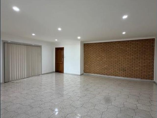 2 BEDROOM UNIT!