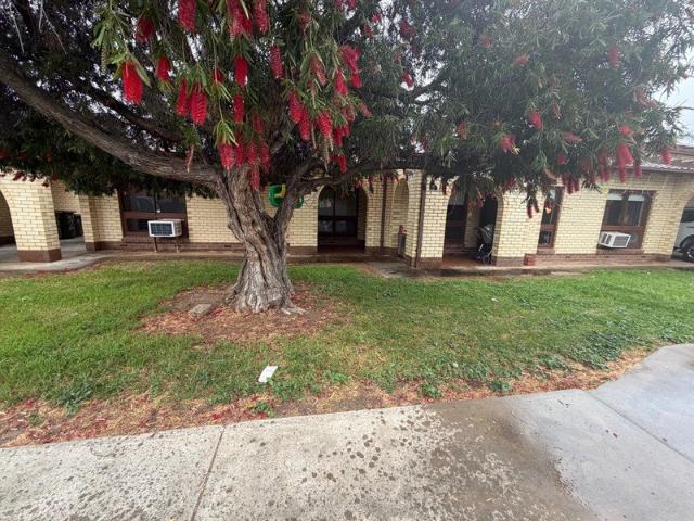 2 BEDROOM UNIT