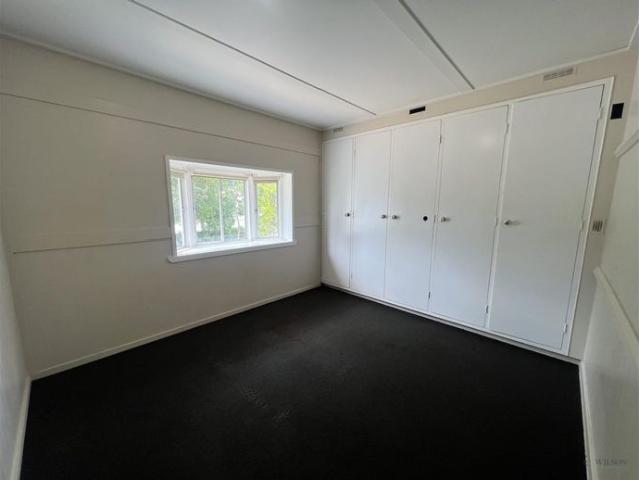 2 Bedroom Unit 8km to CBD