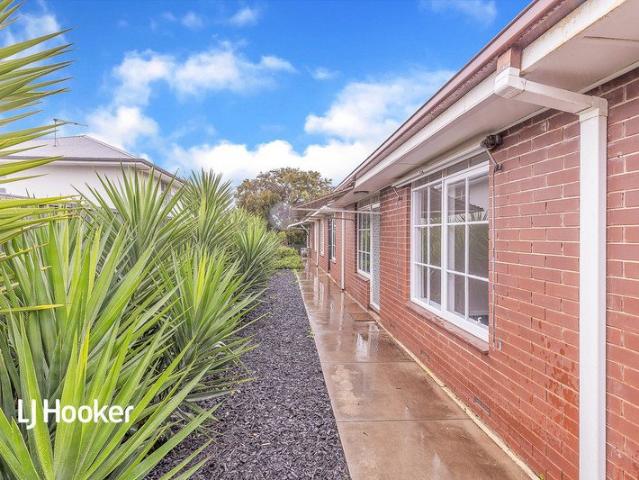 2 BEDROOM UNIT!