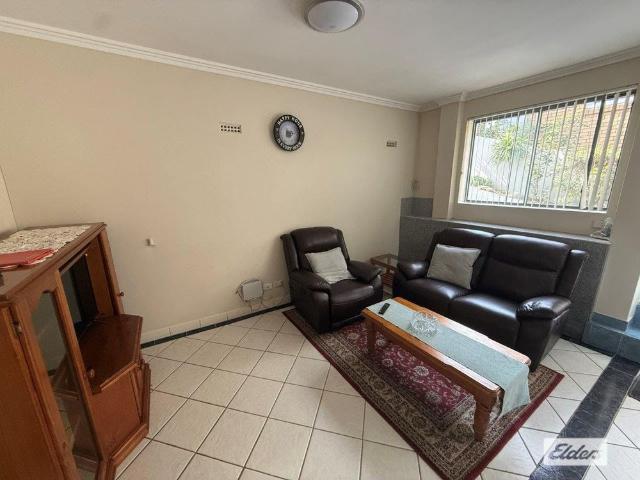 2 BEDROOM UNIT