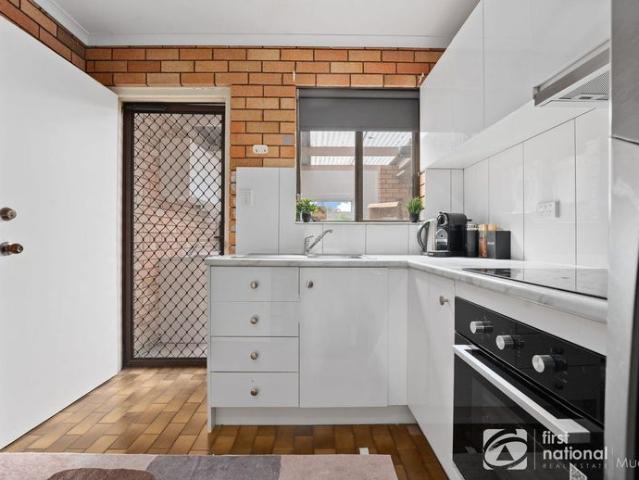 2 BEDROOM UNIT