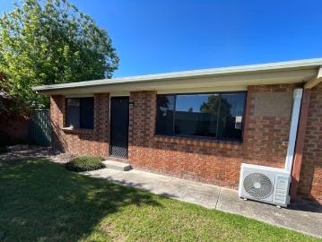 2 Bedroom Unit with Enclosed Yard
