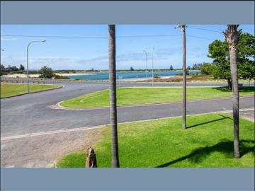 Bermagui, Bega Valley, Victoria - Equipped kitchen