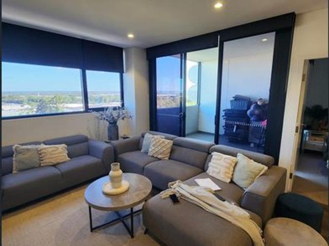 2 BEDROOM UNIT WITH STUDY IN FOUNDRY FOR LEASE!