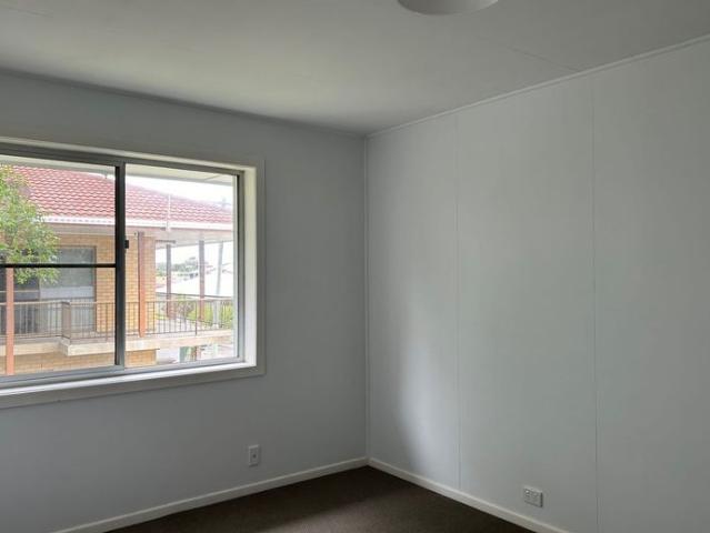 2 Bedroom Unit Compact & Cute!