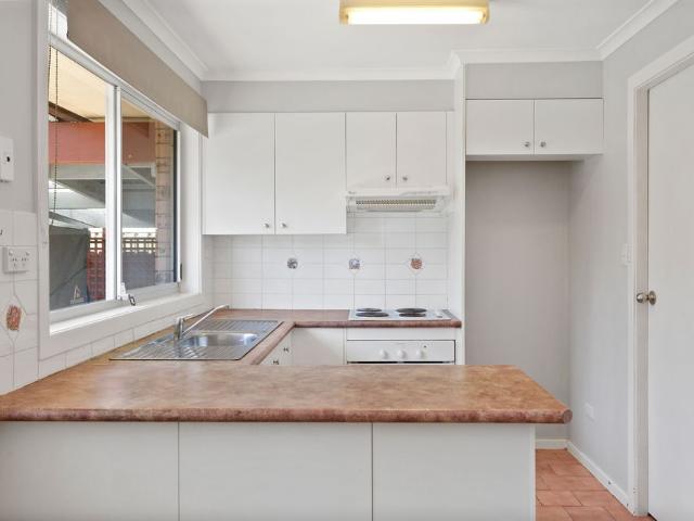 2 Bedroom Unit Coastal Living Just Moments from Warilla Beach