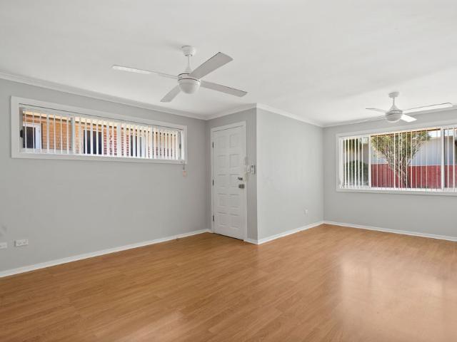 2 Bedroom Unit Coastal Living Just Moments from Warilla Beach