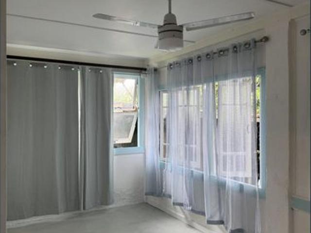 2 Bedroom unit close to town