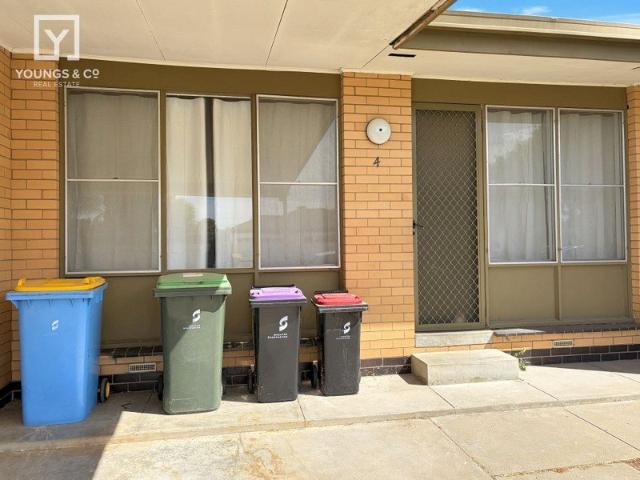 2 BEDROOM UNIT CLOSE TO SHEPPARTON CBD