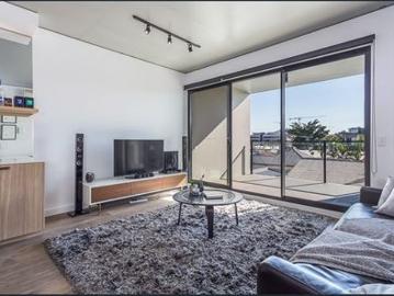 2 Bedroom Unit Excellent Location