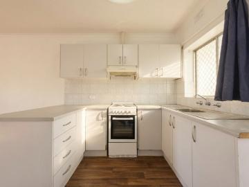 2 Bedroom Unit GREAT LOCATION
