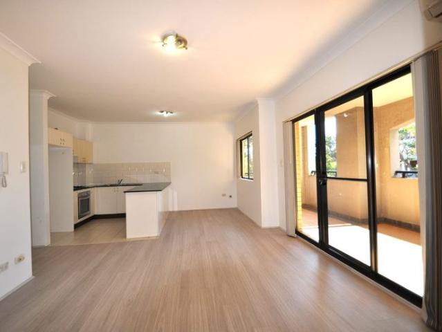 2 Bedroom unit Great Location