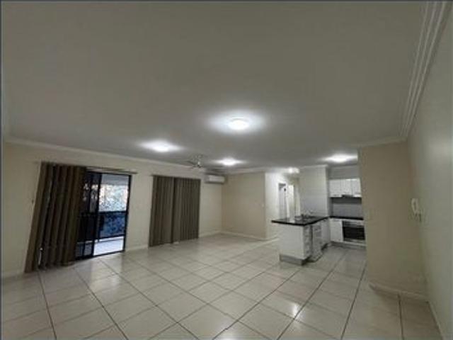 2 Bedroom Unit Great Location