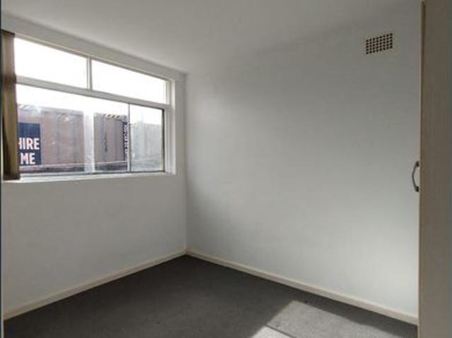 2 Bedroom Unit in the Heart of Belmont