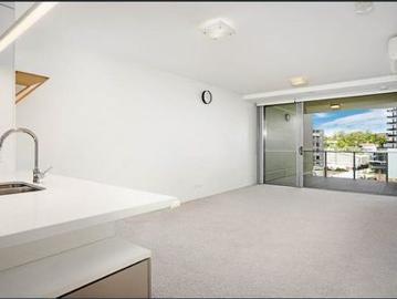 2 Bedroom unit in the heart of West End!